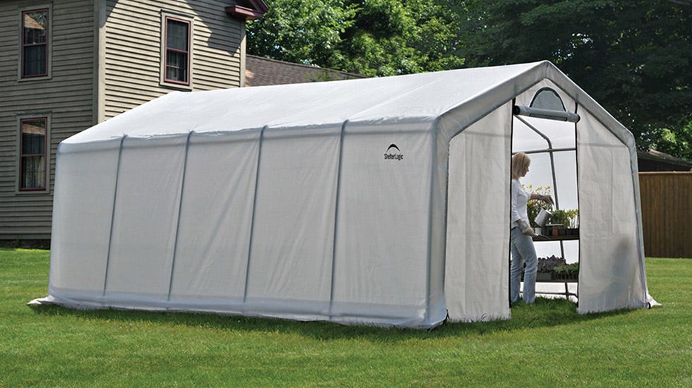 Maximizing Your Living Space: Why Junk Removal Services are a Must - Garden & Greenhouse