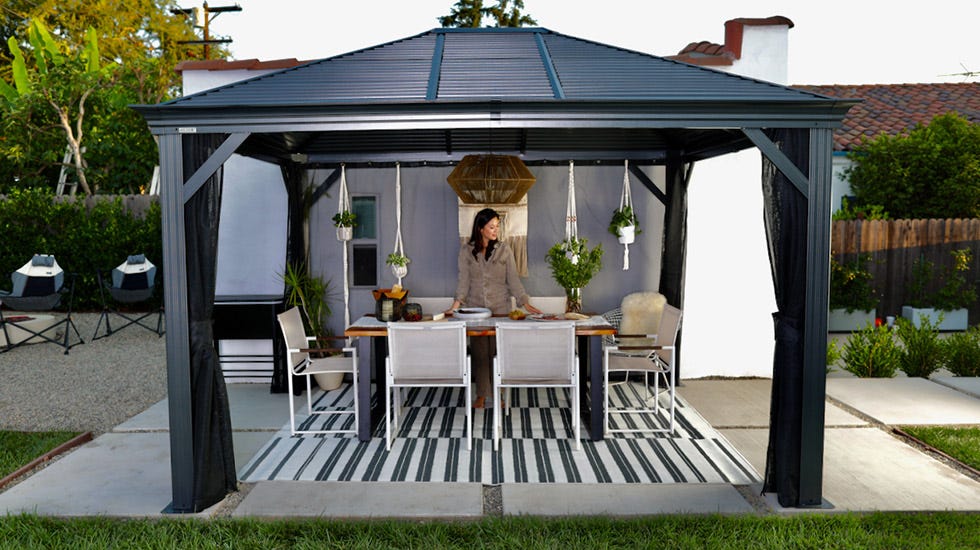Sheltercation with Style