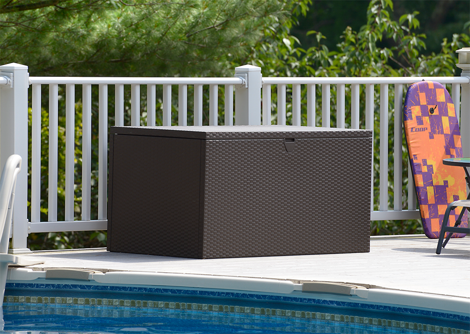 deck-box-pool